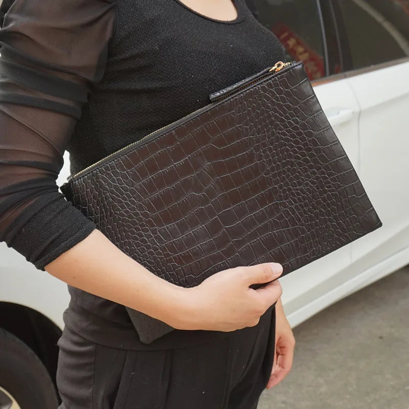 Stone Pattern PU Leather Clutch